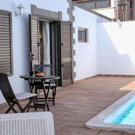 Casa Fatmar Montana Roja-piscina Privada Playa Blanca (Lanzarote)