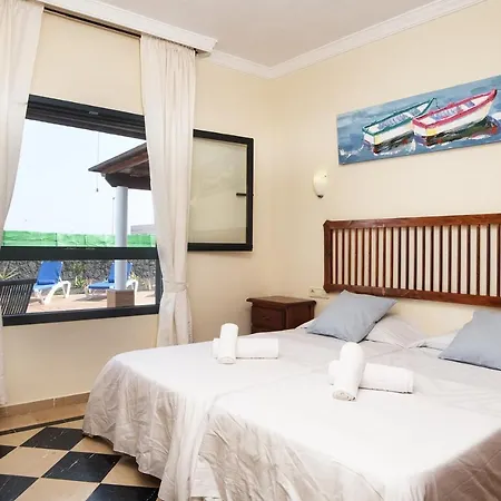 Holiday home Casa Fatmar Montana Roja-piscina Privada Playa Blanca (Lanzarote)